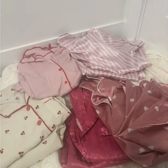 Shein pajama bundle - Picture 2 of 2